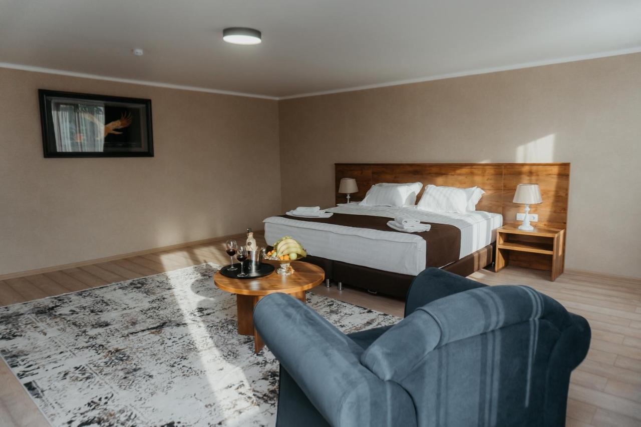 Aral Hotel מראה חיצוני תמונה